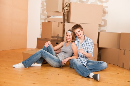 Moving boxes and property access in Farringdon