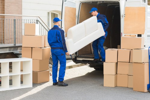 Trusted Farringdon moving company supporting a smooth relocation