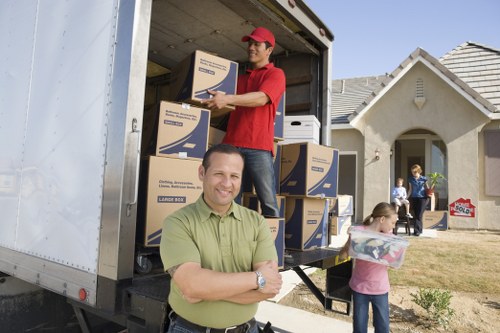 Removal companies in Farringdon planning a central London home move