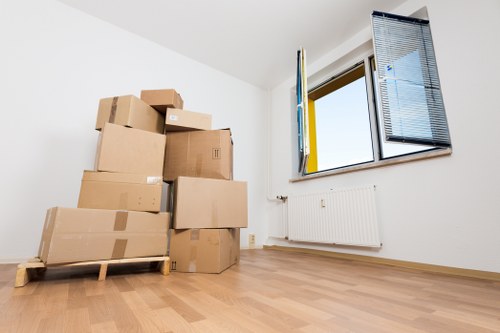 Efficient packing and unpacking support for a Farringdon office move